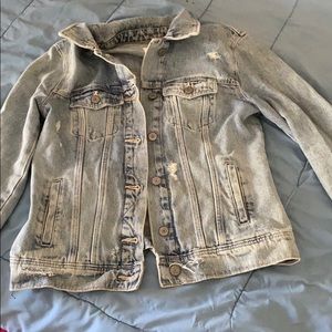 Light wash jean jacket